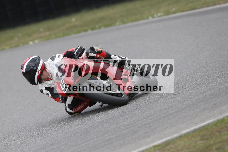 /30 27.07.2026  Dunlop Ride und Test Day ADR/Gruppe rot schnell/35